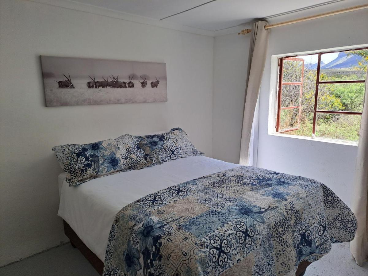 Apartamento De Hoop Guest Farm Beaufort West Exterior foto
