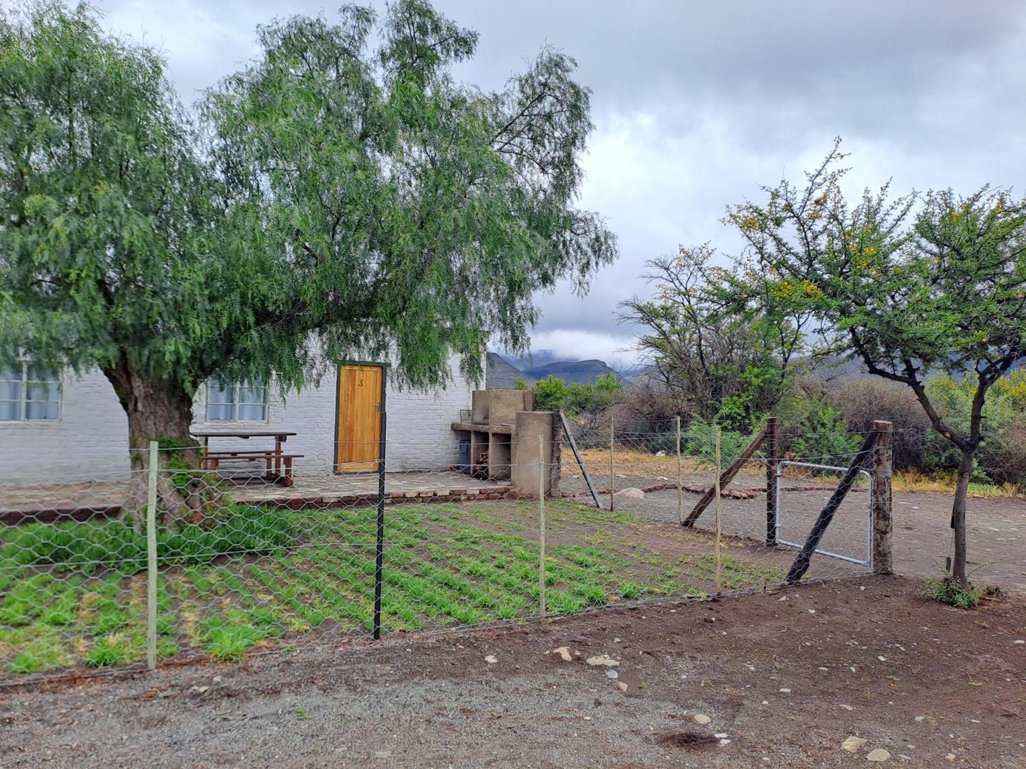 Apartamento De Hoop Guest Farm Beaufort West Exterior foto