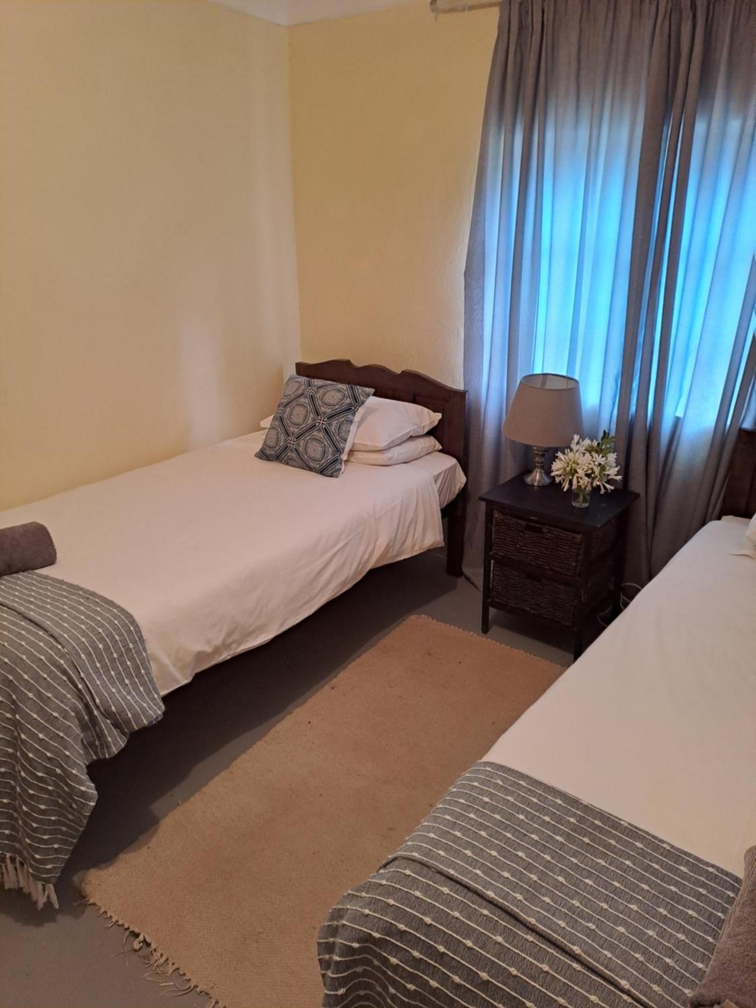 Apartamento De Hoop Guest Farm Beaufort West Exterior foto